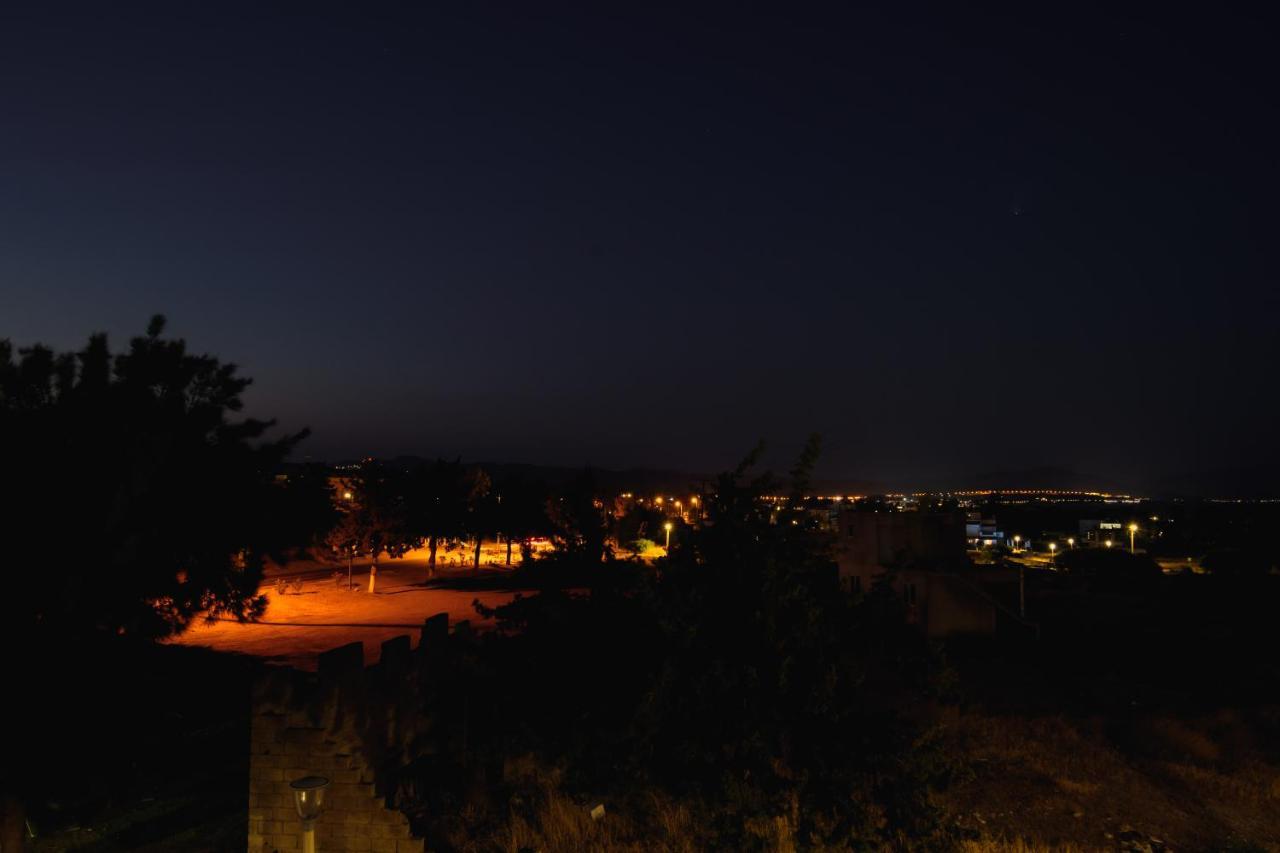 Lungo Mare Apartment Gennadi Bagian luar foto