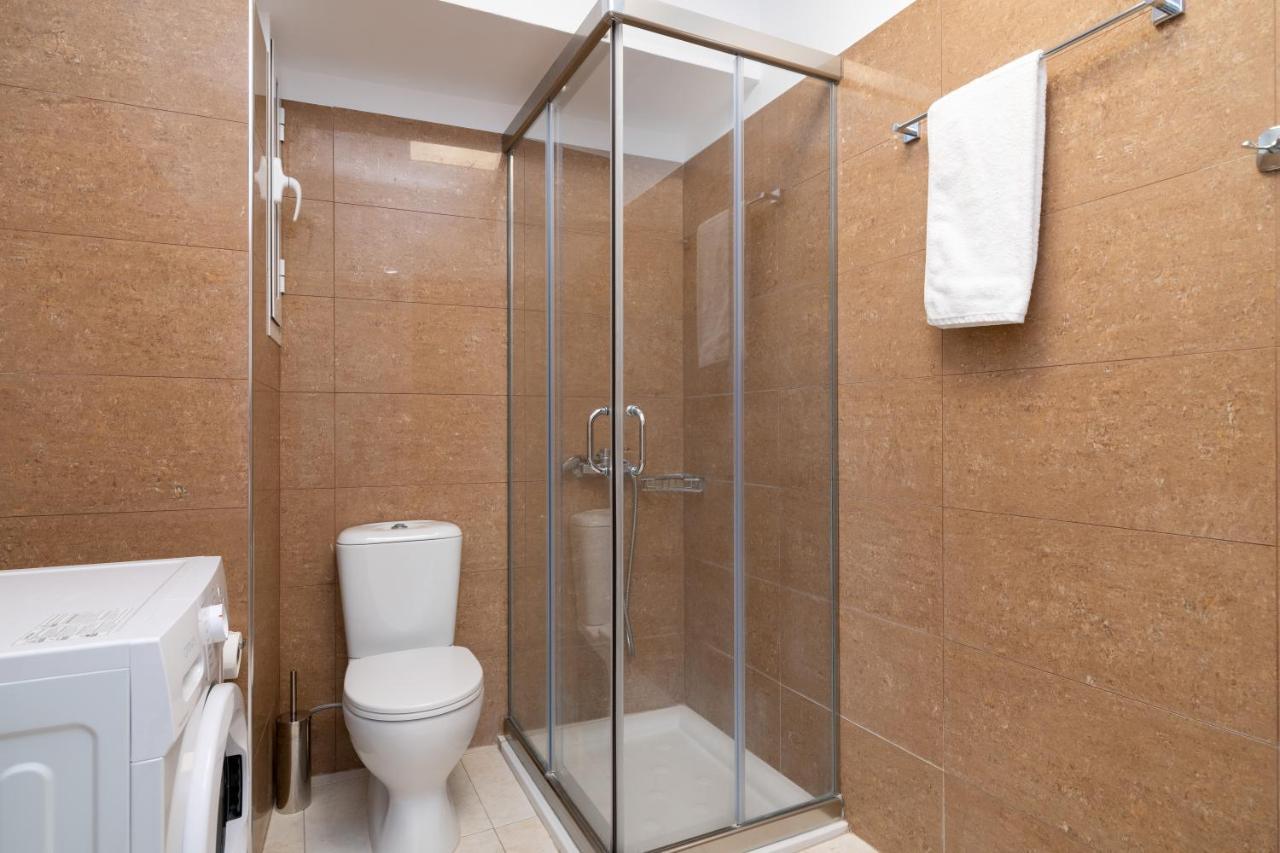 Lungo Mare Apartment Gennadi Bagian luar foto