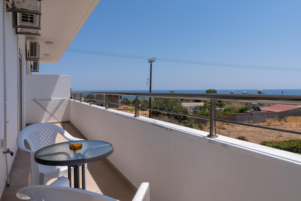 Lungo Mare Apartment Gennadi Bagian luar foto