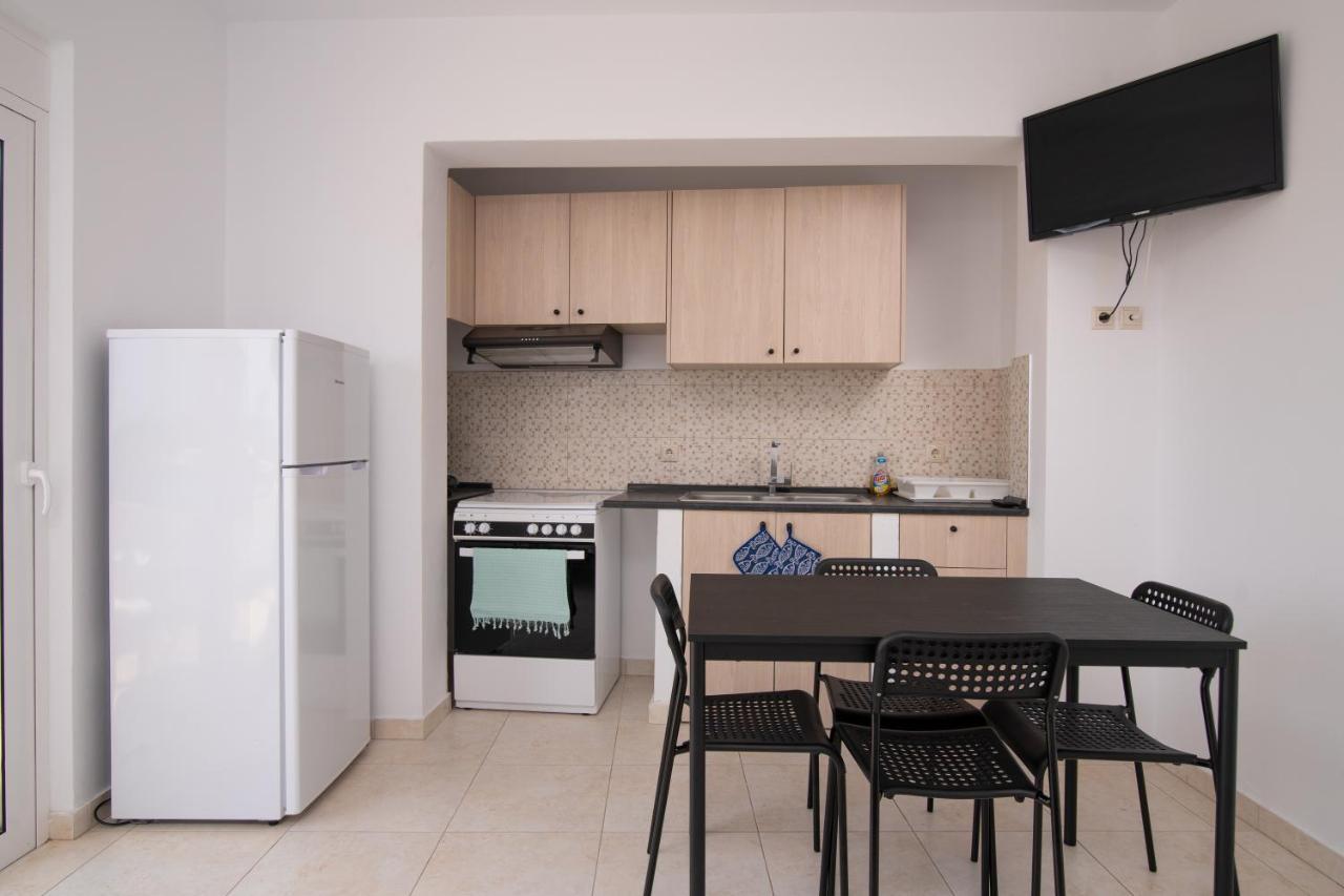 Lungo Mare Apartment Gennadi Bagian luar foto